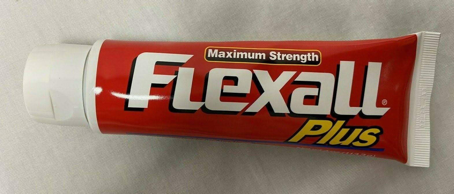 Flexall Plus Pain Relieving Gel, Maximum Strength – 4 oz - Image 4